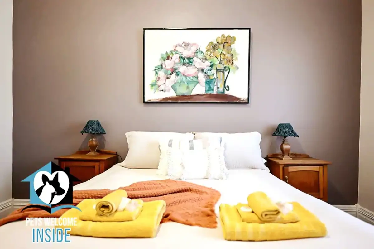 Search and Stay, undefined in undefined. Gallery position 3