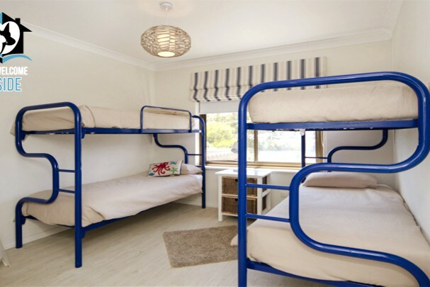 Search and Stay destination carousel image position 8