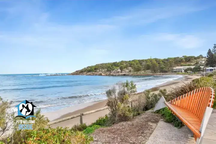 Search and Stay destination carousel image position 32