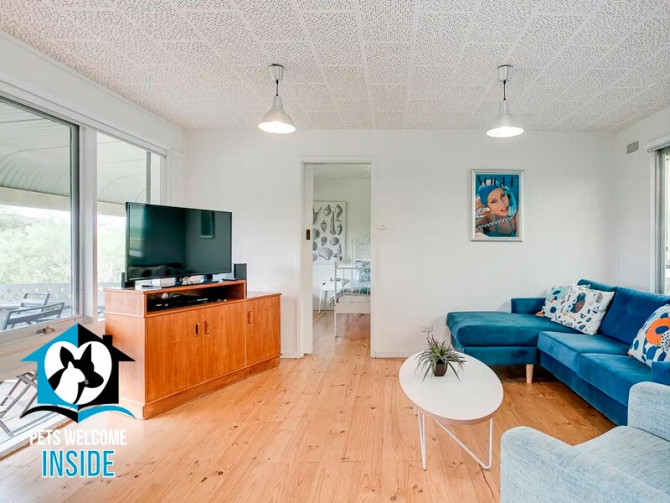 Search and Stay destination Port Elliot, SA - Australia from AU$ 195. Renovated Retro Style + Park Views