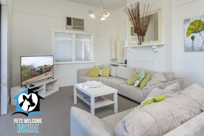 Search and Stay Pre Property, Absolute Beachfront 3BR 2BA Home w/ Beach Track in 72 Hindmarsh Rd, McCracken SA 5211, Australia. Gallery position 2
