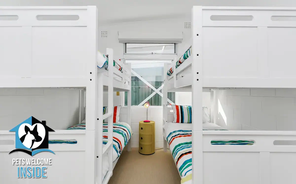 Search and Stay destination carousel image position 7