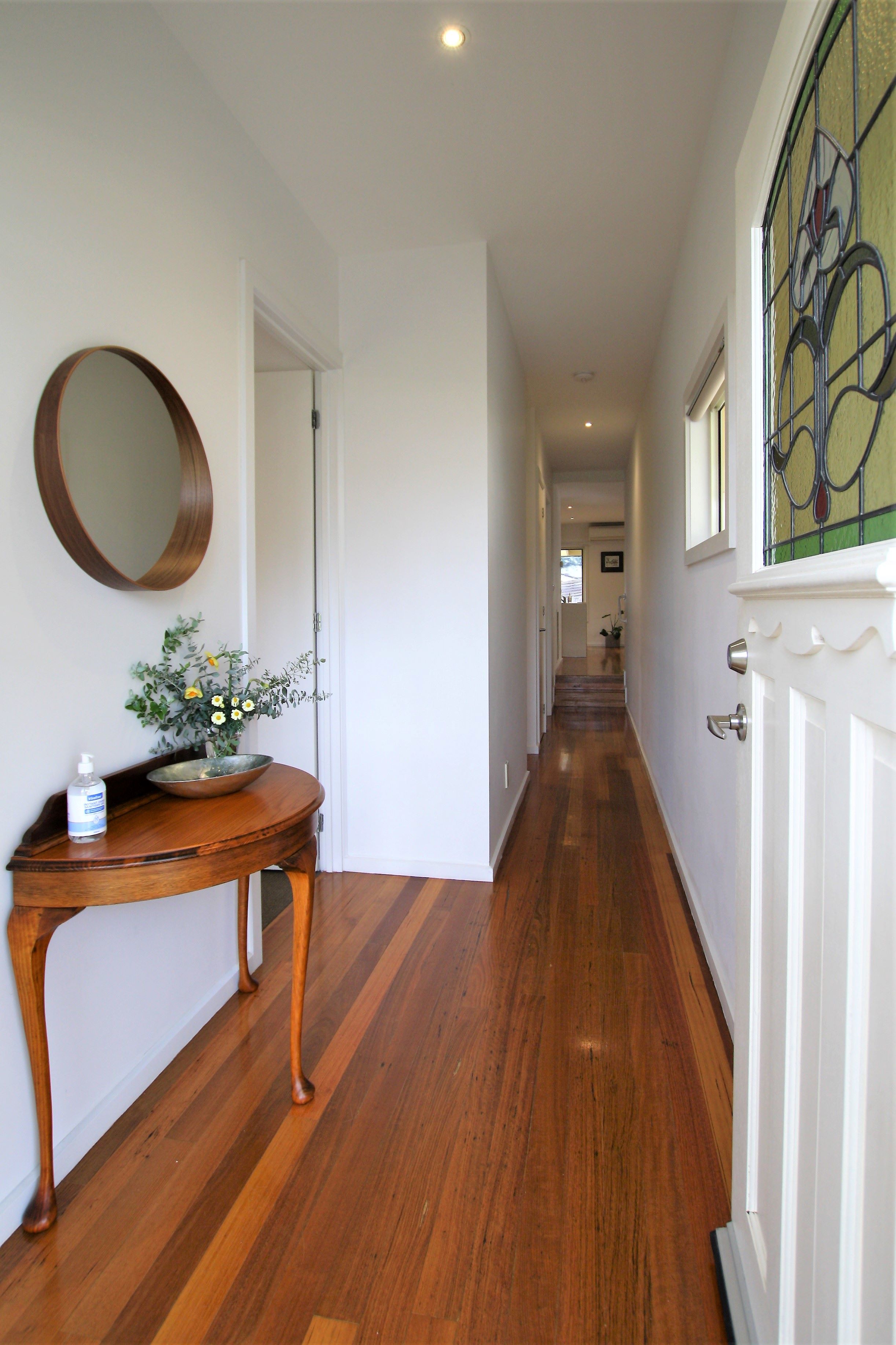 Search and Stay, undefined in undefined. Gallery position 1