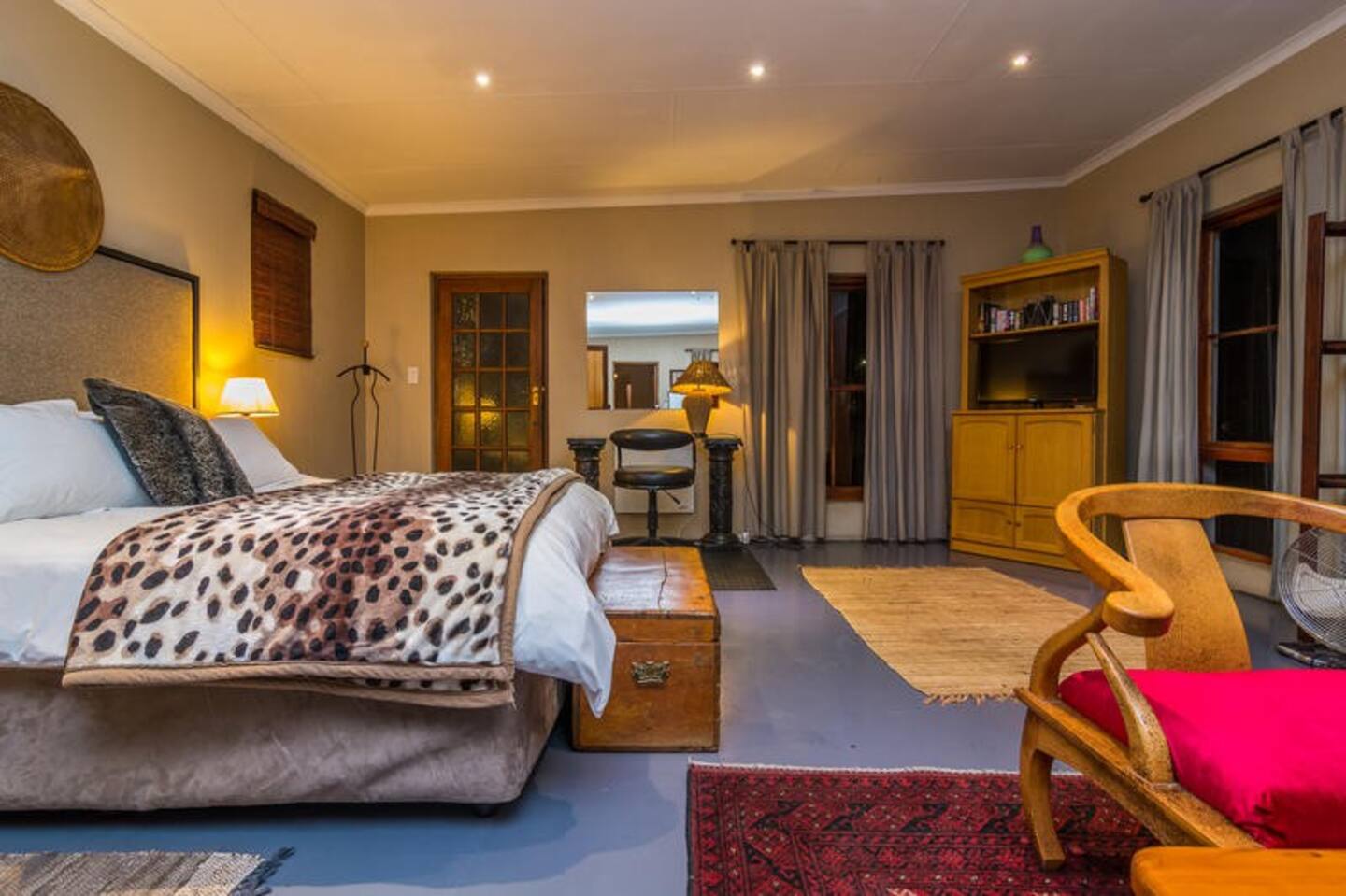 Search and Stay, undefined in undefined. Gallery position 2