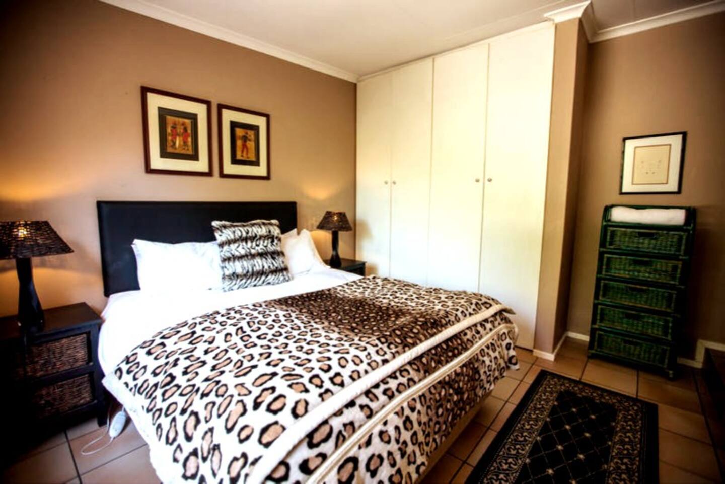 Search and Stay, undefined in undefined. Gallery position 1