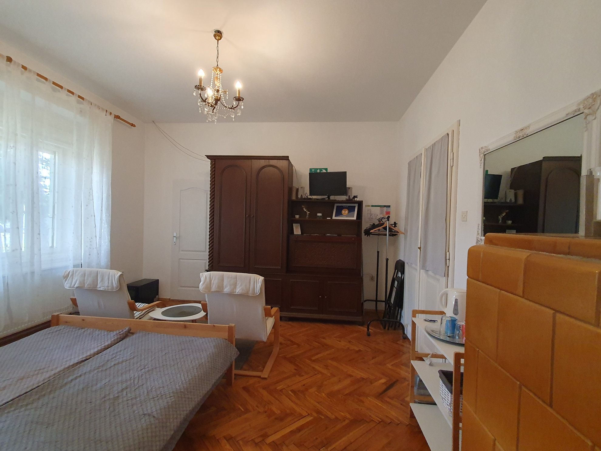 Search and Stay, undefined in undefined. Gallery position 1