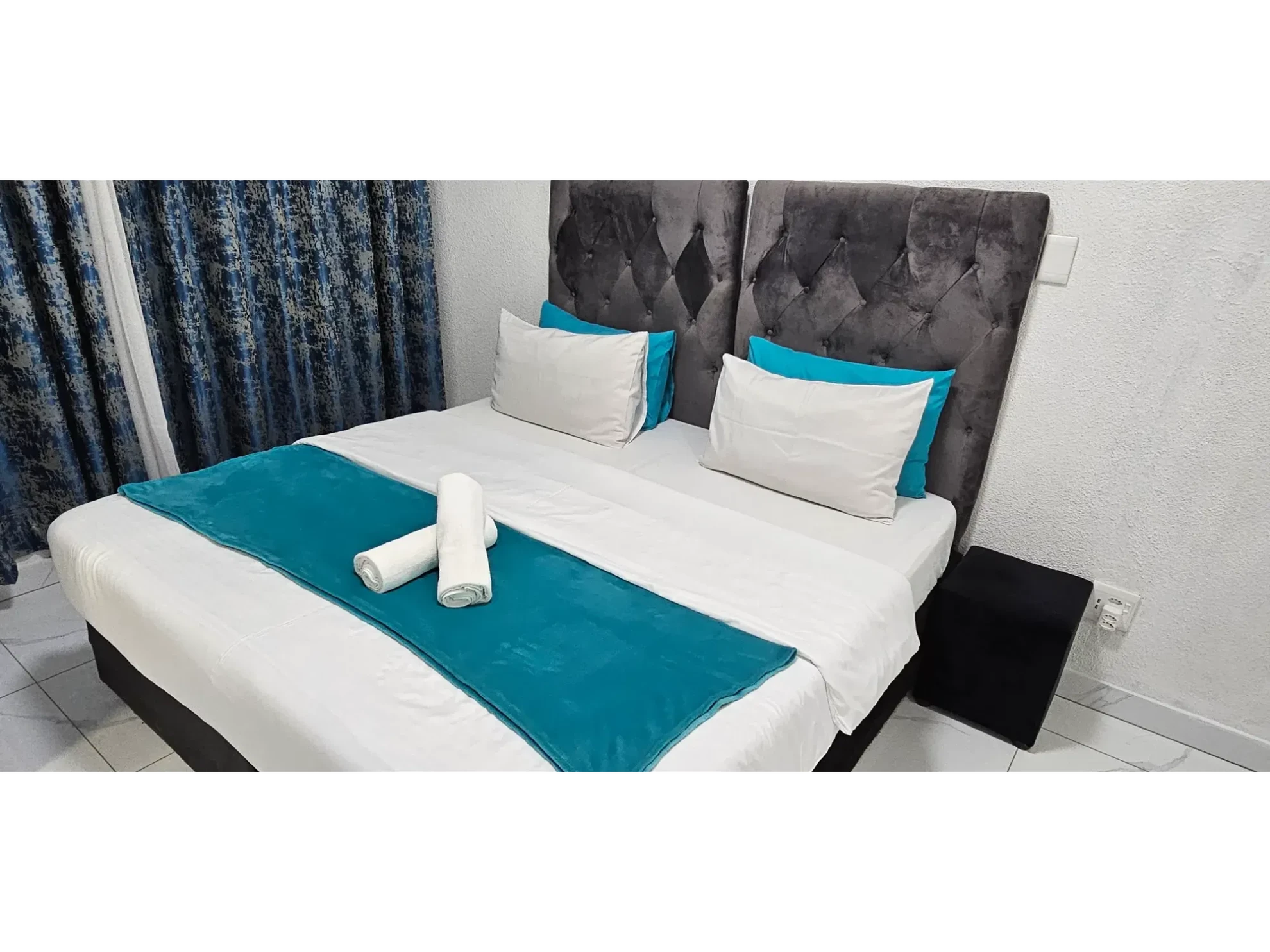 Search and Stay, undefined in undefined. Gallery position 1