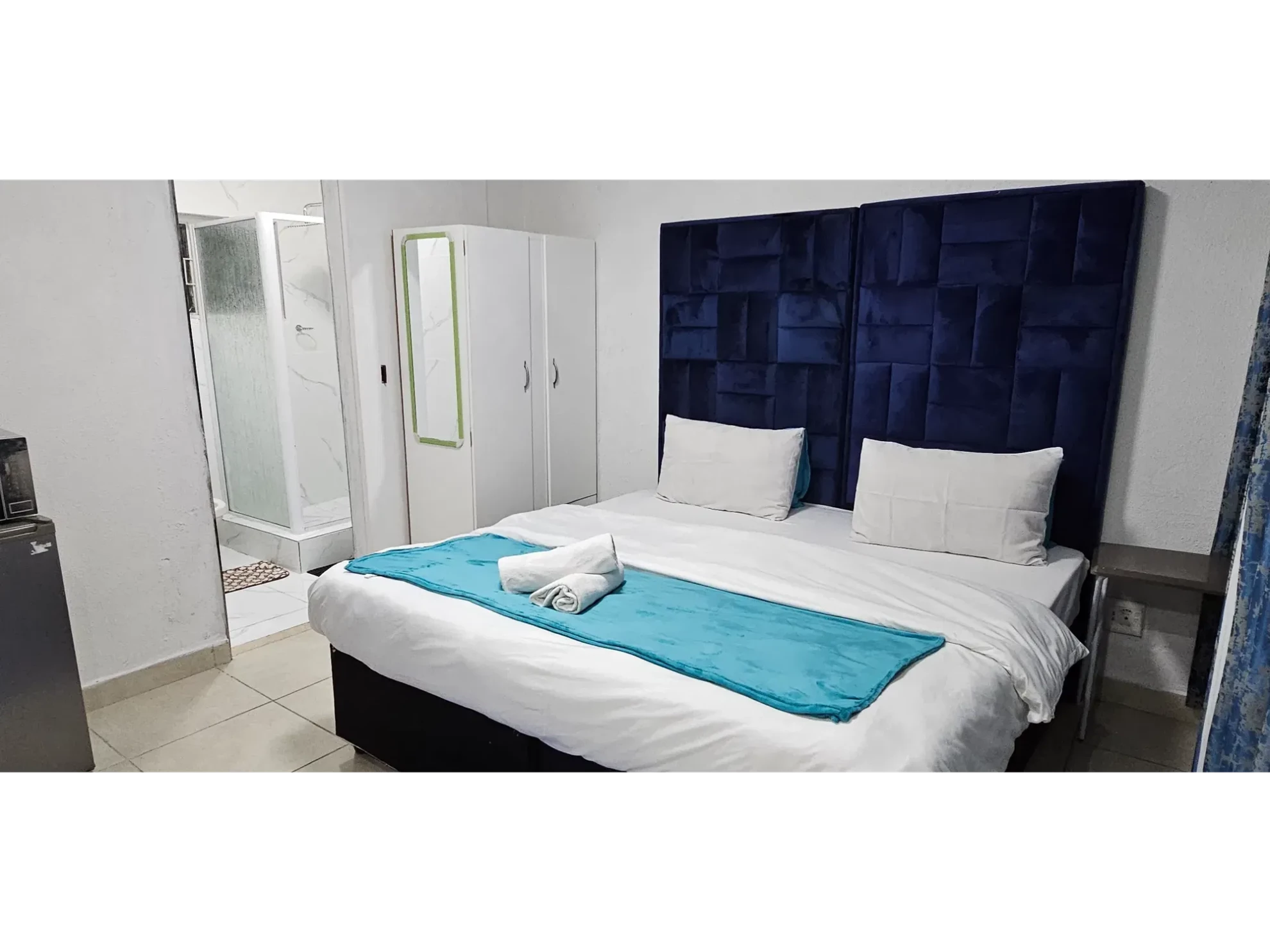 Search and Stay, undefined in undefined. Gallery position 1