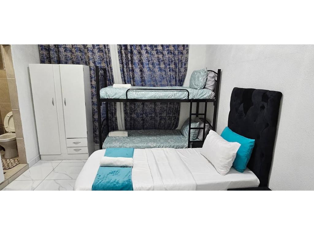 Search and Stay, undefined in undefined. Gallery position 1