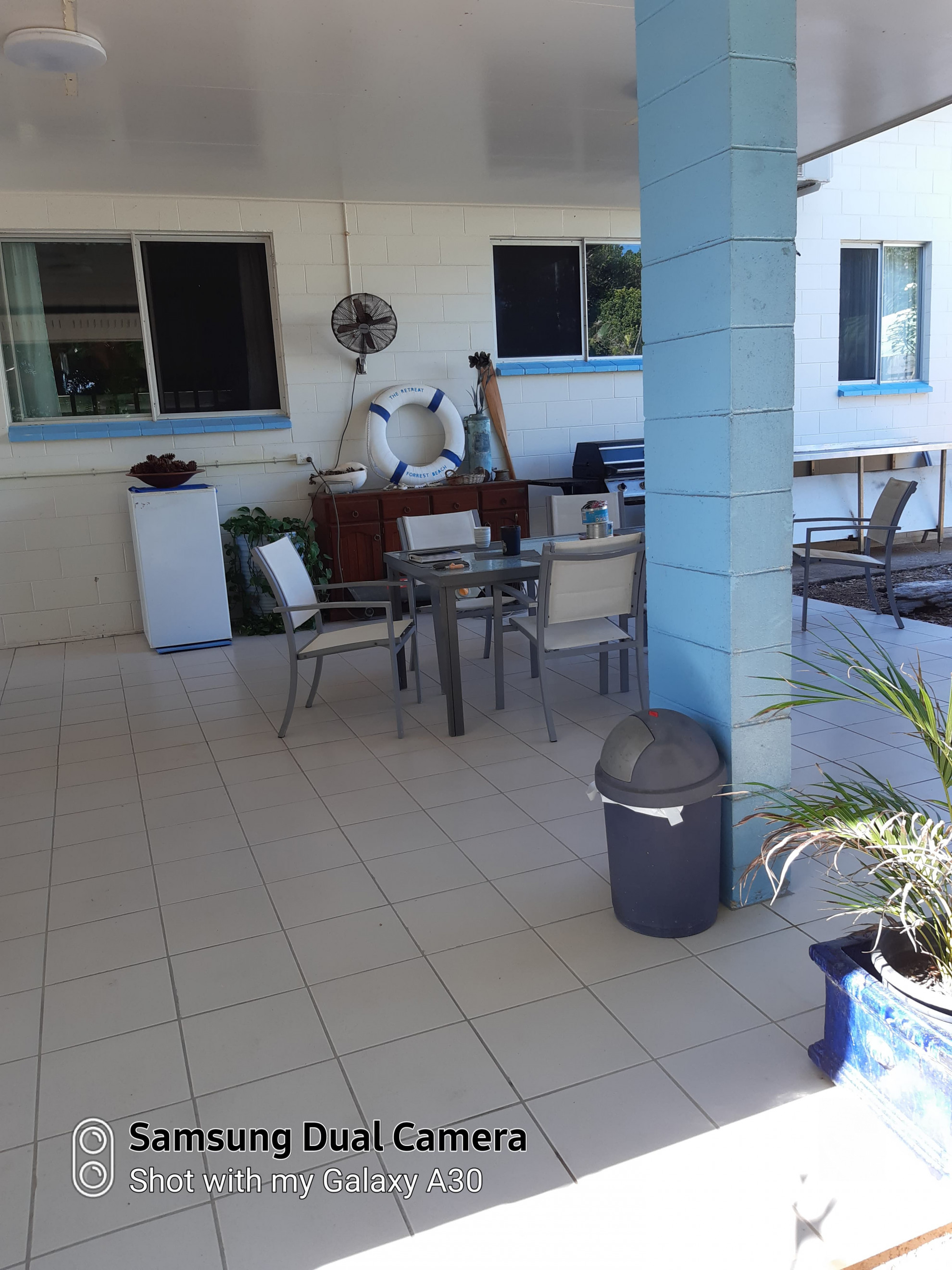 Search and Stay destination carousel image position 11