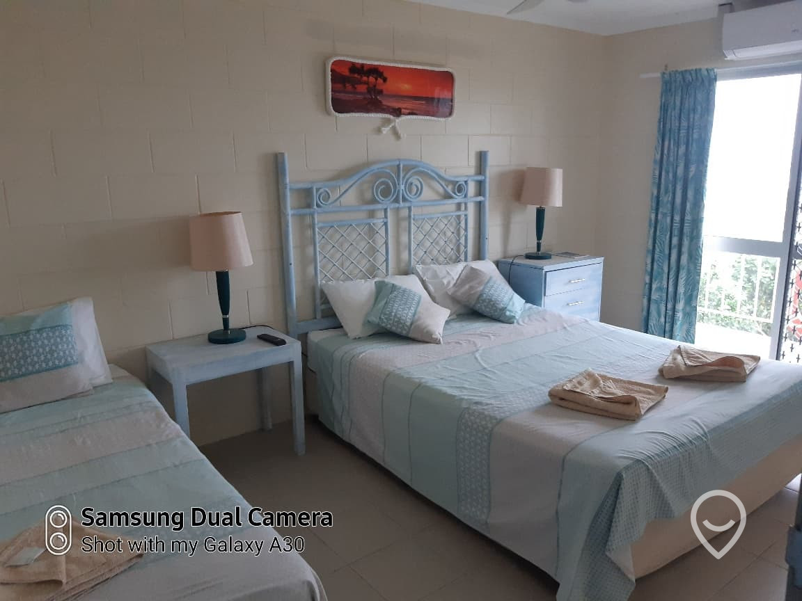 Search and Stay destination carousel image position 12