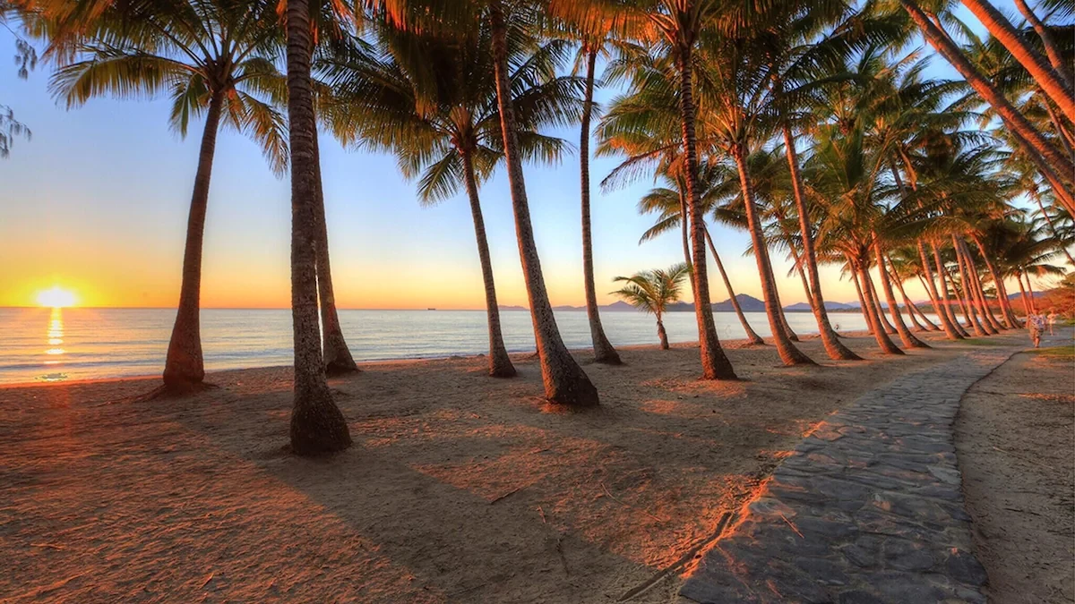 Search and Stay destination carousel image position 15