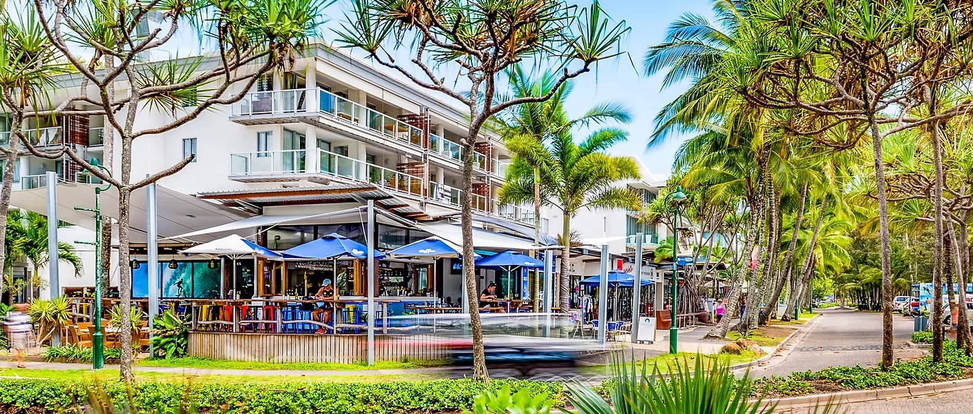 Search and Stay destination carousel image position 5