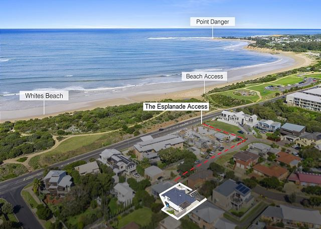 Search and Stay destination carousel image position 8