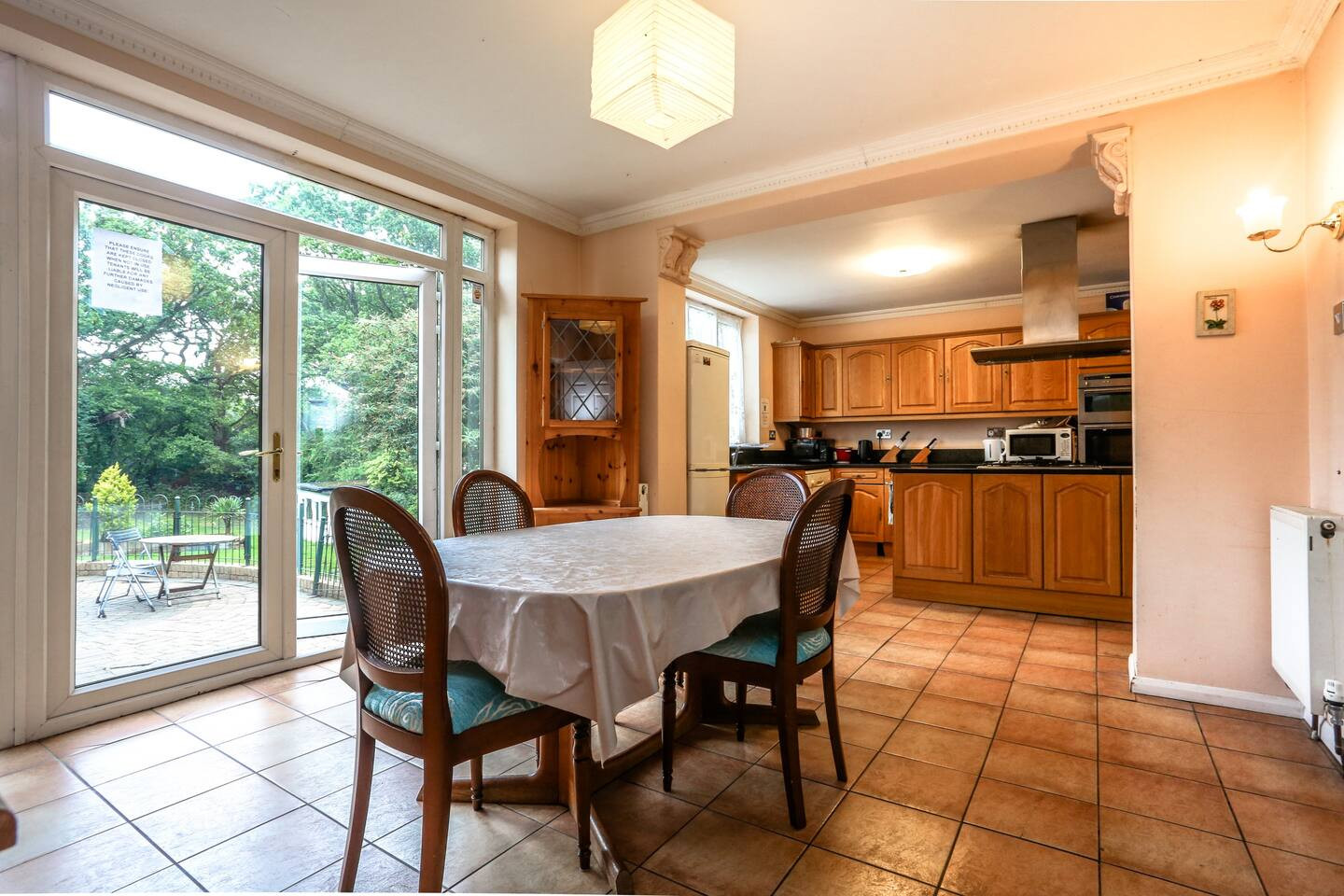 Search and Stay destination carousel image position 6