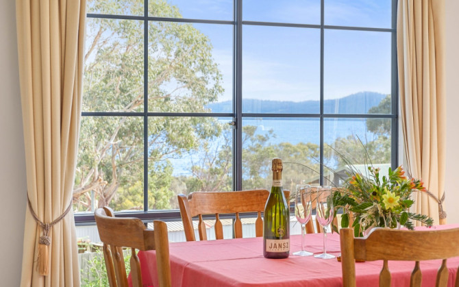 Search and Stay Pre Property, Omaroo Cottage Bruny Island in 49 Harvey Rd, Alonnah TAS 7150, Australia. Gallery position 2