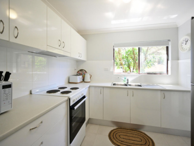 Search and Stay Pre Property, Bel's Old Bar in 49 Hall St, Old Bar NSW 2430, Australia. Gallery position 2