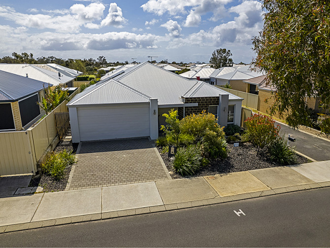 Search and Stay Pre Property, Fish Eagle Retreat in 50 Inverness Ave, Dunsborough WA 6281, Australia. Gallery position 0