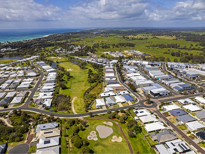 Search and Stay Pre Property, Fish Eagle Retreat in 50 Inverness Ave, Dunsborough WA 6281, Australia. Gallery position 2