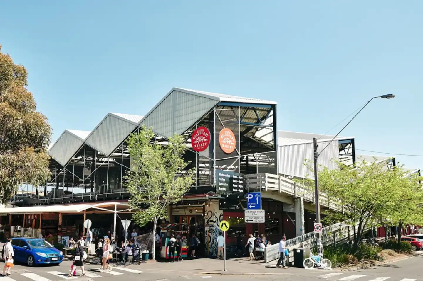 Search and Stay destination carousel image position 9