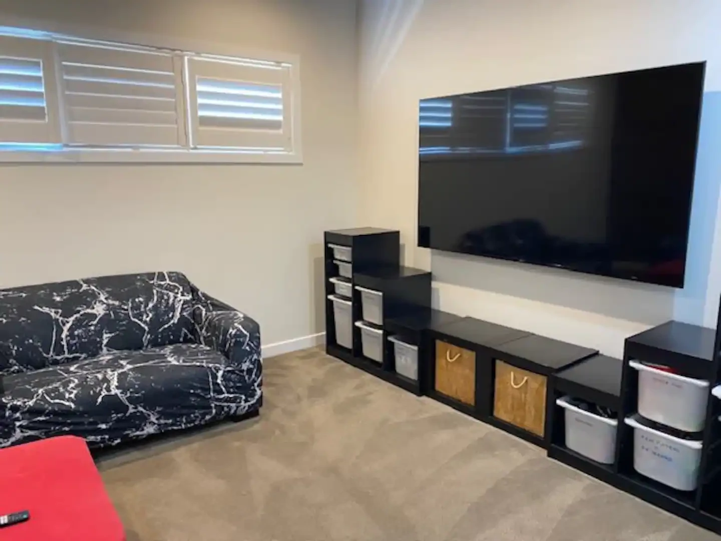 Search and Stay destination carousel image position 1