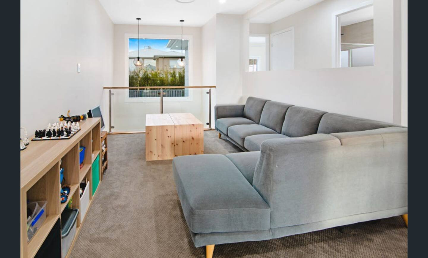 Search and Stay destination carousel image position 2