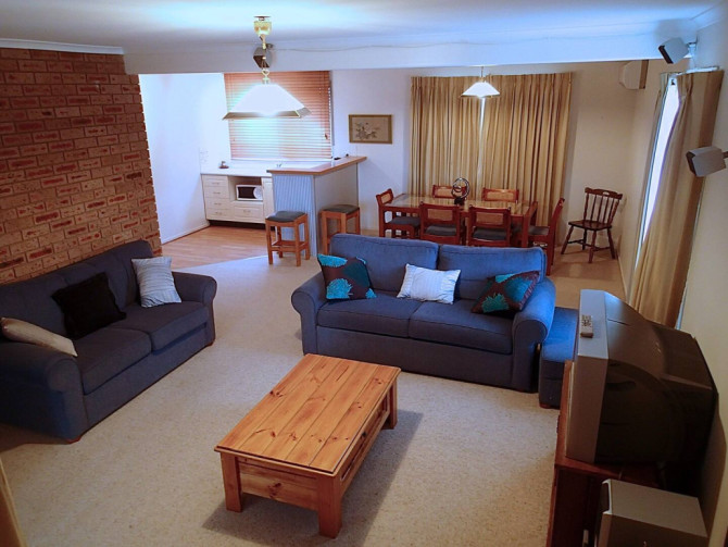 Search and Stay Pre Property, U04 Aalen1 Jindabyne - 2 Bedroom DS in 7 Gippsland St, Jindabyne NSW 2627, Australia. Gallery position 3