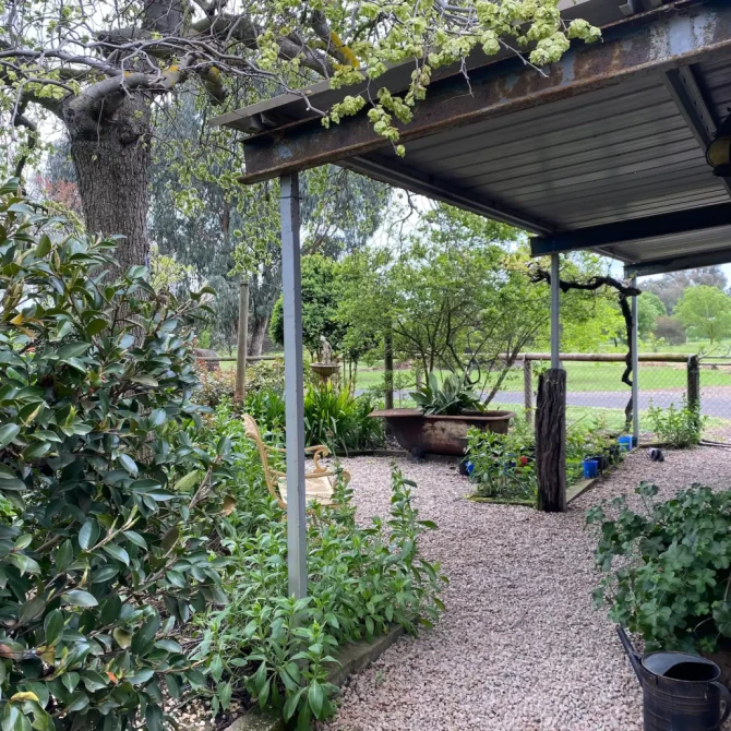 Search and Stay Pre Property, Holly House Garden Studio in 2307 Wangaratta-Whitfield Rd, Moyhu VIC 3732, Australia. Gallery position 2