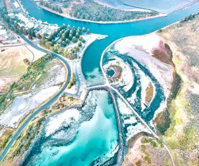 Search and Stay Pre Property, Edge17 - Waterfront Apt on the wharf and river in Port Fairy VIC 3284, Australia. Gallery position 3