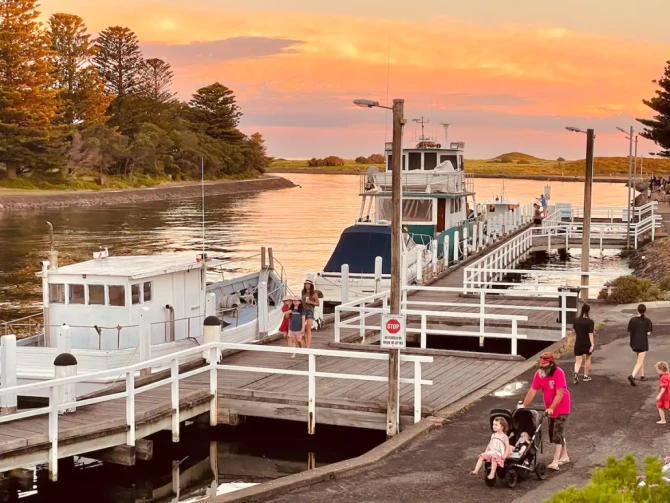 Search and Stay Pre Property, Edge17 - Waterfront Apt on the wharf and river in Port Fairy VIC 3284, Australia. Gallery position 2