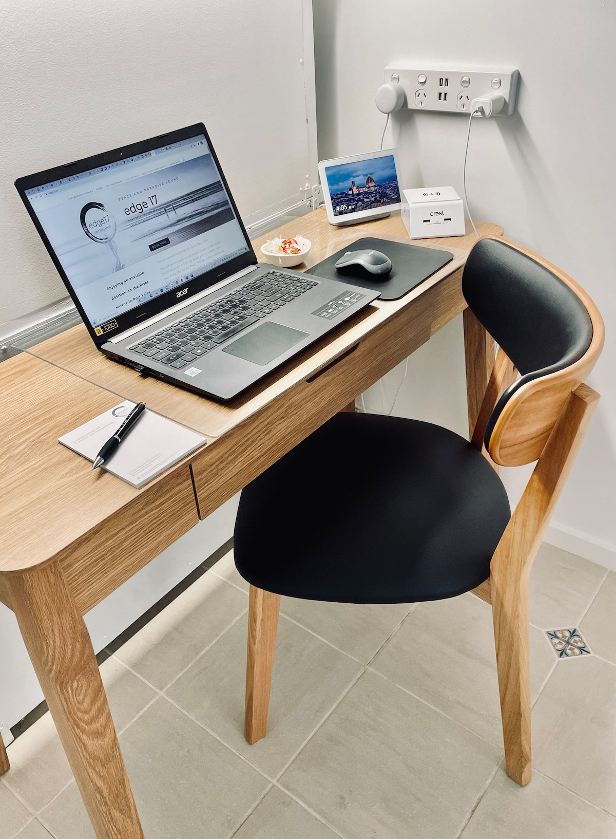 Search and Stay destination carousel image position 32