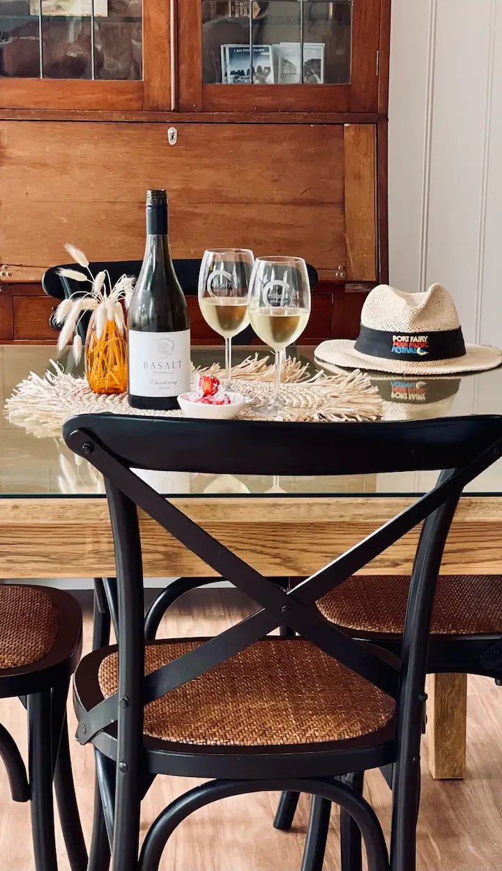 Search and Stay destination carousel image position 46