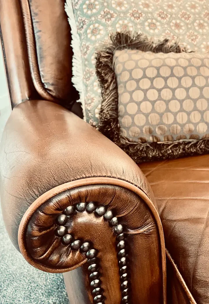 Search and Stay destination carousel image position 30