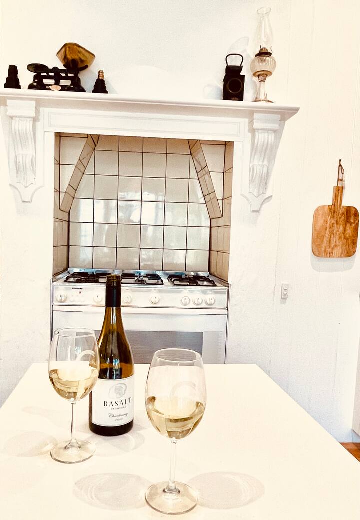 Search and Stay destination carousel image position 42