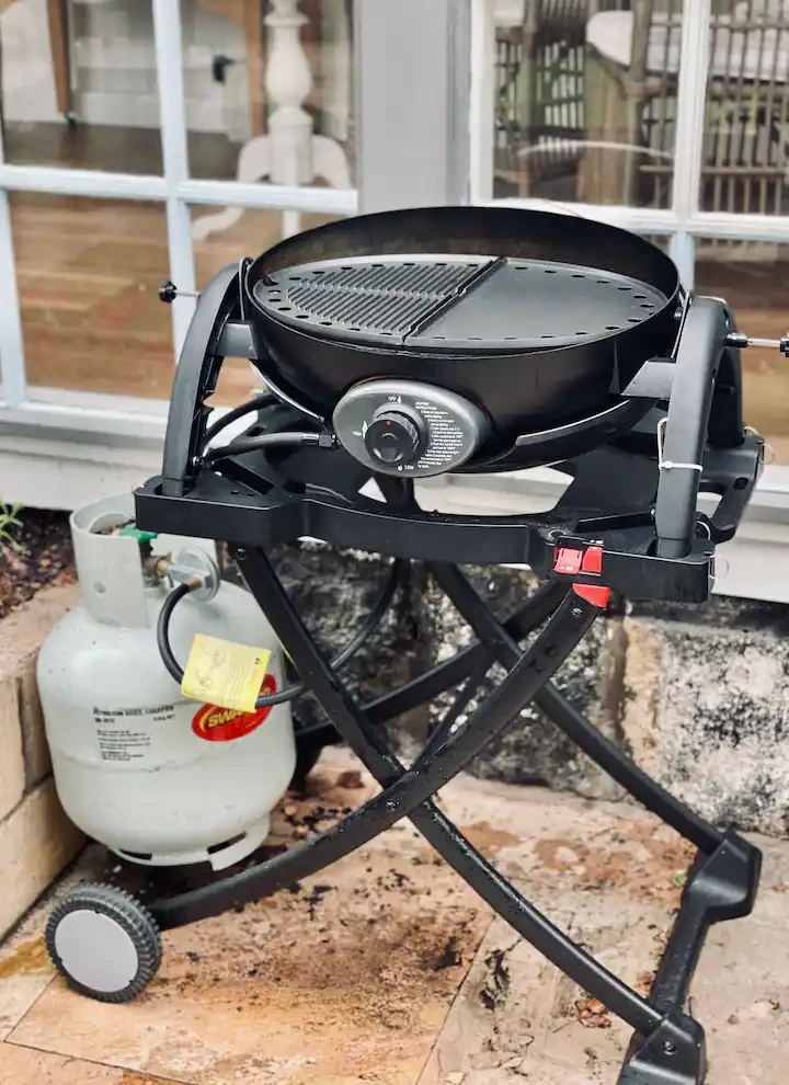 Search and Stay destination carousel image position 24