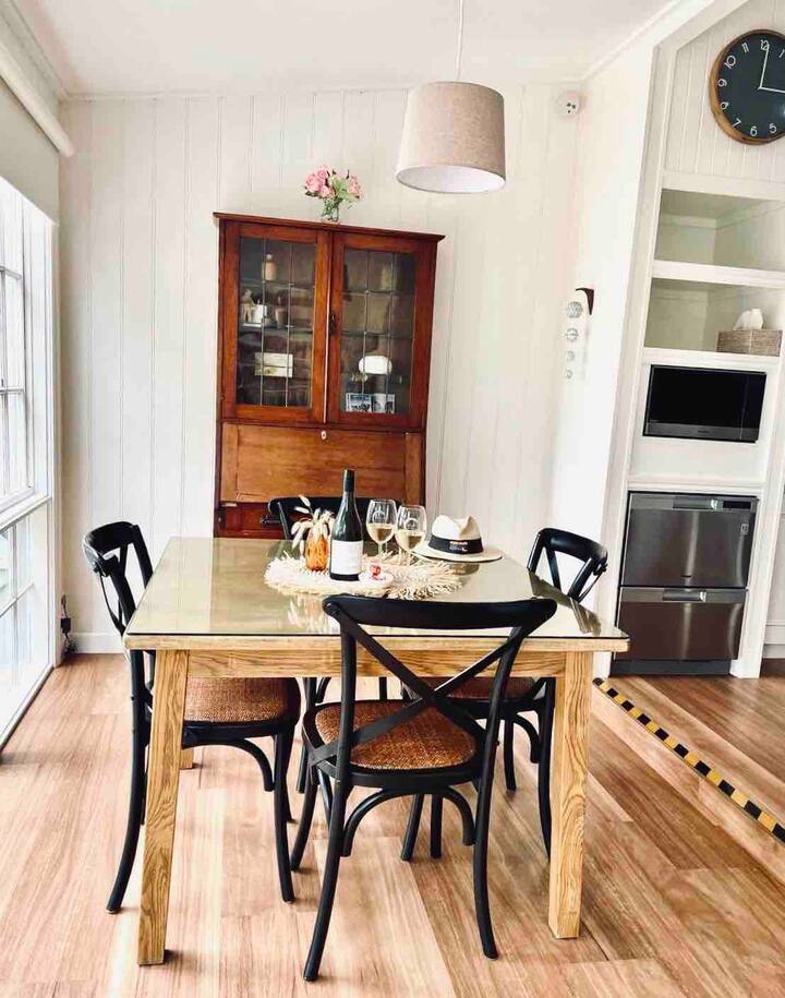 Search and Stay destination carousel image position 54