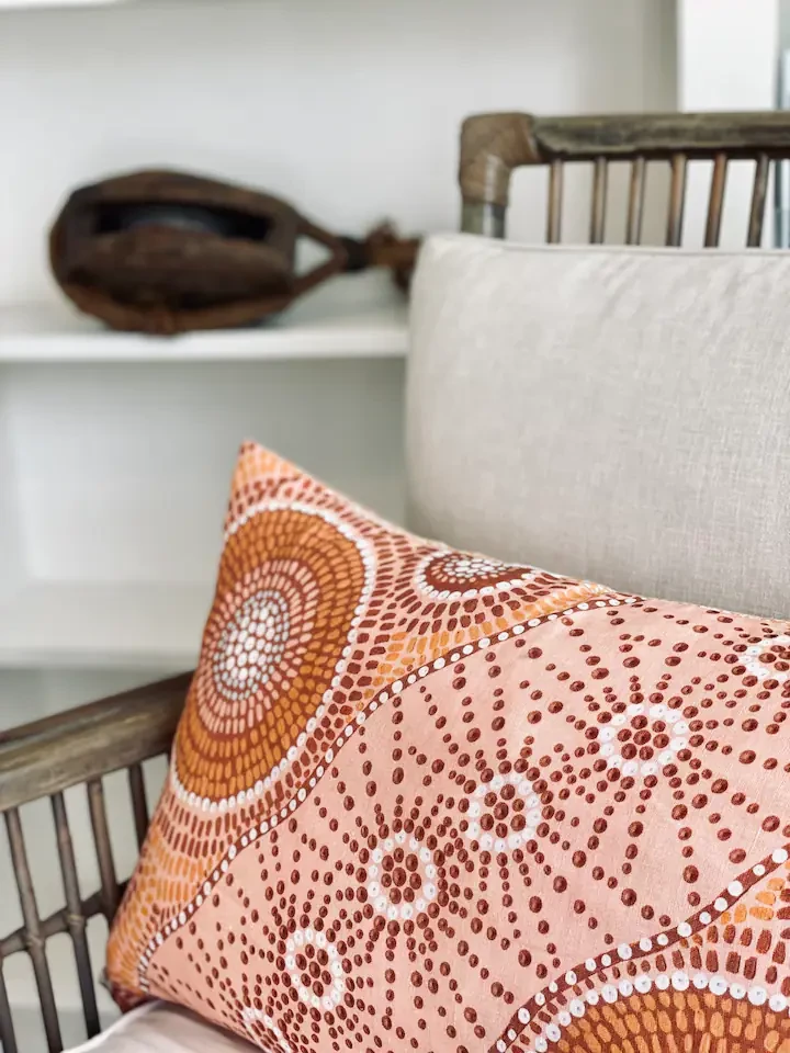 Search and Stay destination carousel image position 7