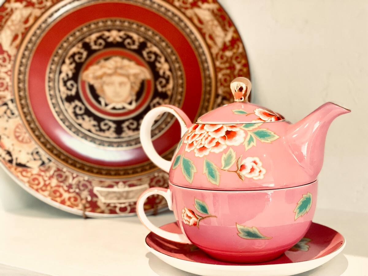 Search and Stay destination carousel image position 15