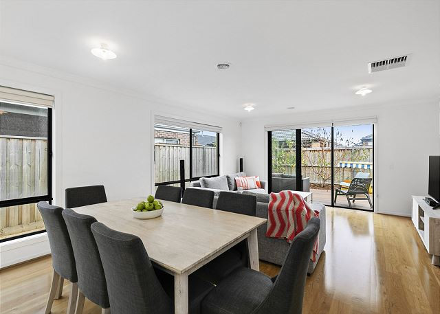 Search and Stay Pre Property, Wonderful Wiyn in 11 Wiyn Ave, Torquay VIC 3228, Australia. Gallery position 1