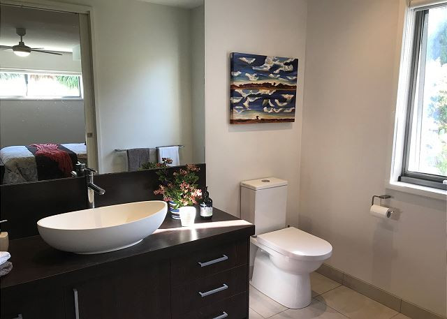 Search and Stay Pre Property, Colours at Whites Beach in 14 Wentworth Ct, Torquay VIC 3228, Australia. Gallery position 2