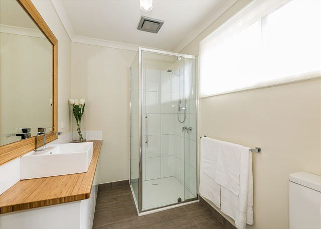 Search and Stay Pre Property, Panorama (Malibu PLC) in 9 Malibu Pl, Torquay VIC 3228, Australia. Gallery position 4