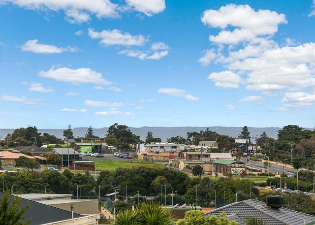 Search and Stay Pre Property, Panorama (Malibu PLC) in 9 Malibu Pl, Torquay VIC 3228, Australia. Gallery position 1